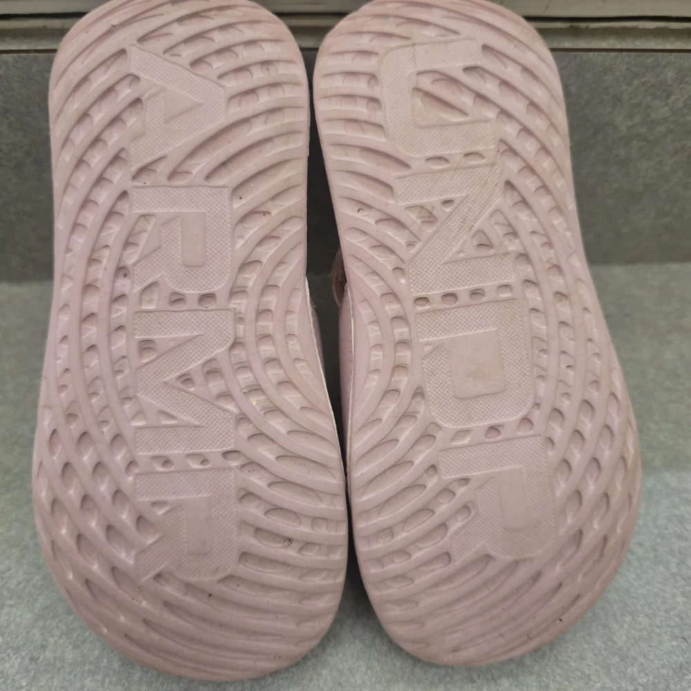 Under Armour Girl's Pink Slide Sandals With Back Strap Size 11K